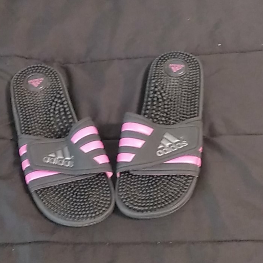 Sandals - Picture 3 of 3